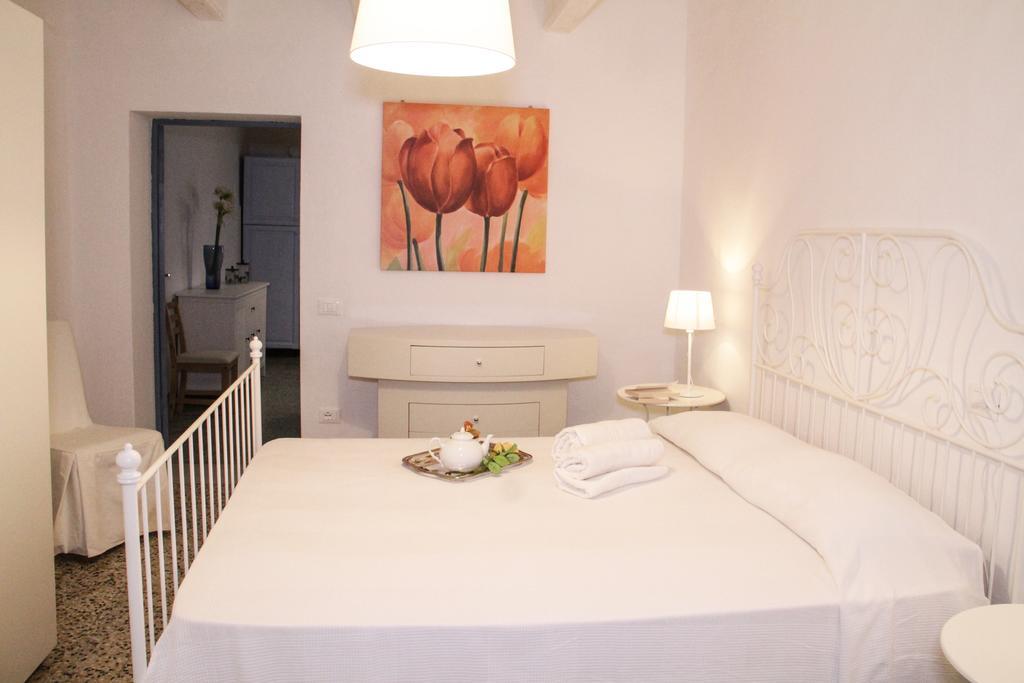 Abitare Il Borgo Piazza Del Popolo Apartment Castagneto Carducci Exterior foto