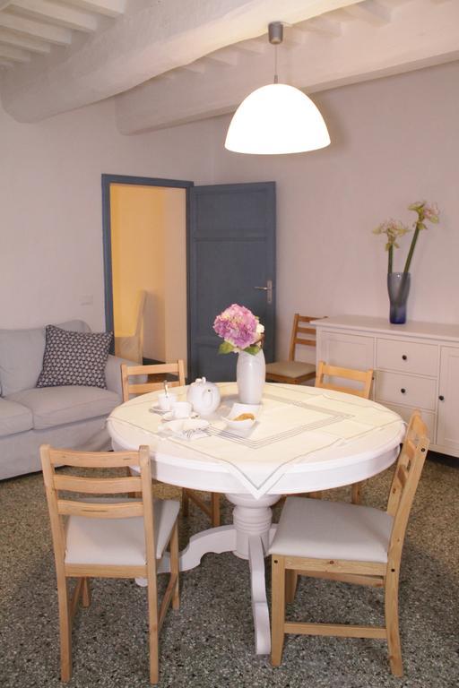 Abitare Il Borgo Piazza Del Popolo Apartment Castagneto Carducci Exterior foto